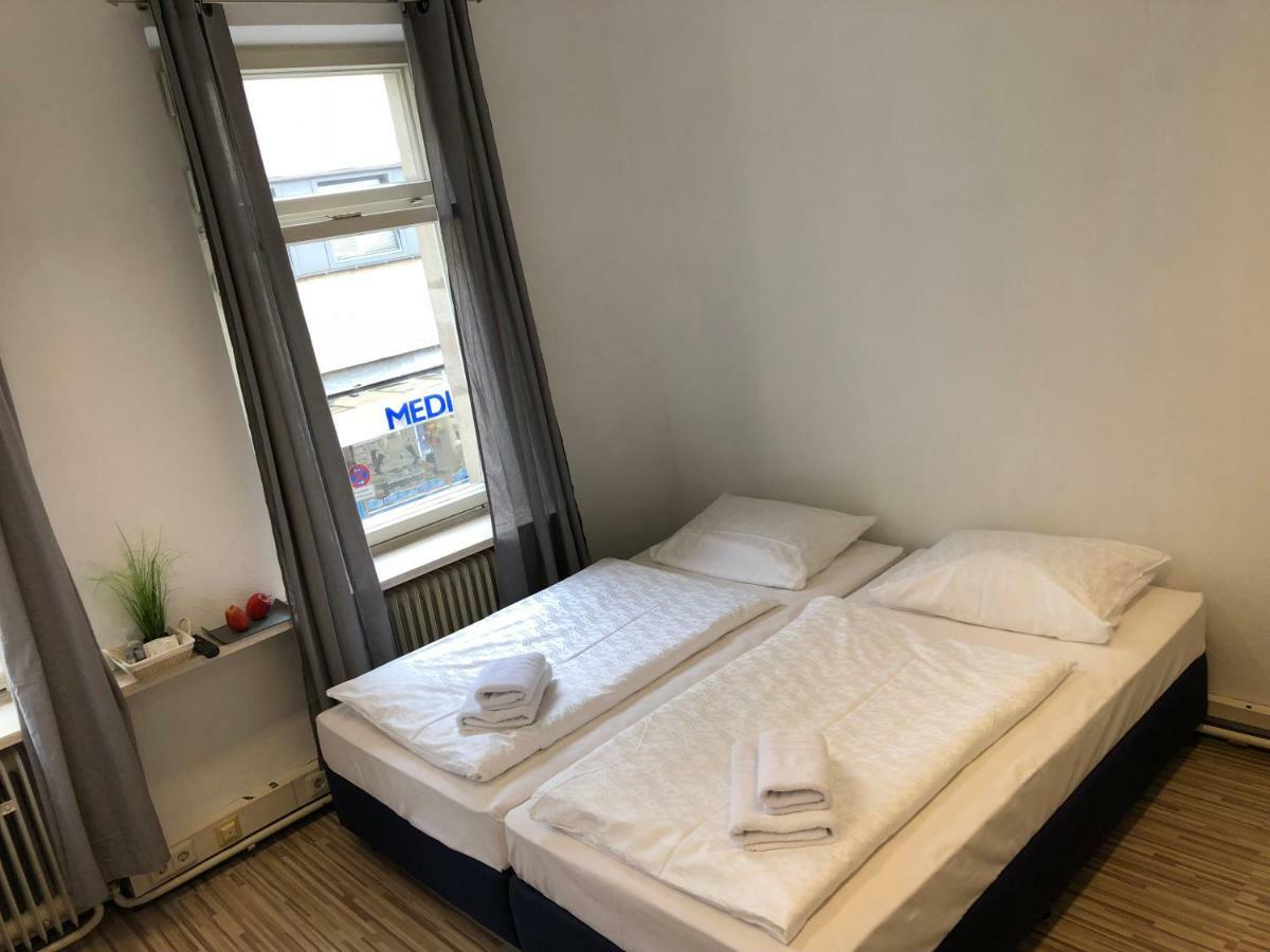 Downtown City - Privaterooms Fürth المظهر الخارجي الصورة